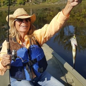 Meet your Posher Ambassador, Top Rated Seller